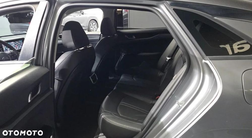 Kia K5 - 7