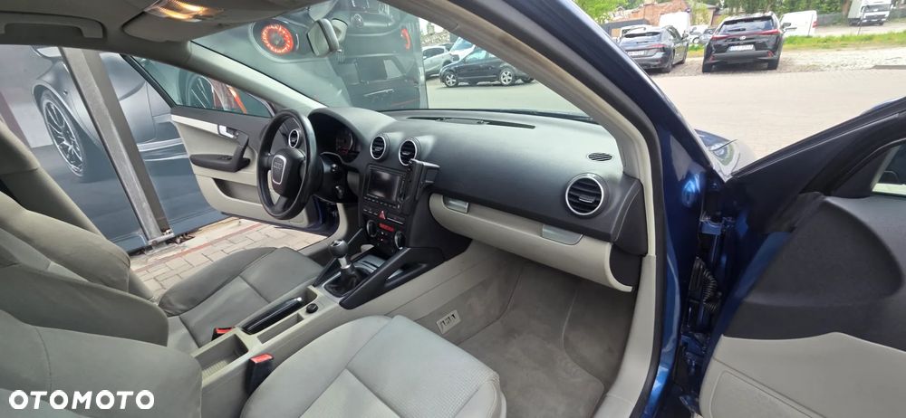 Audi A3 Sportback 1.9 TDI Ambiente - 33
