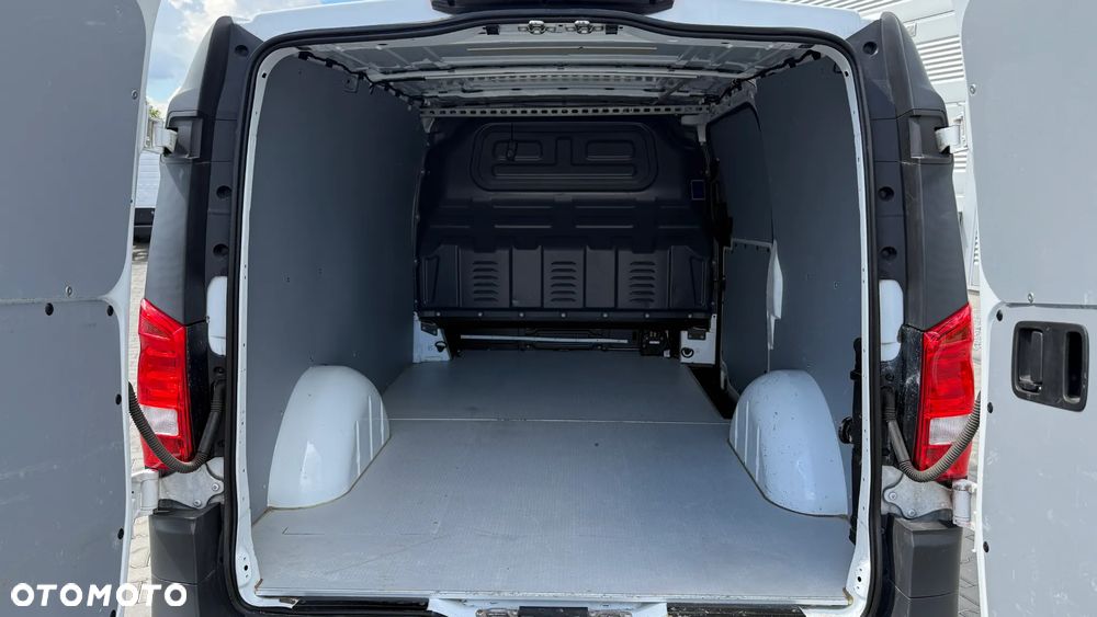 Mercedes-Benz Vito - 27