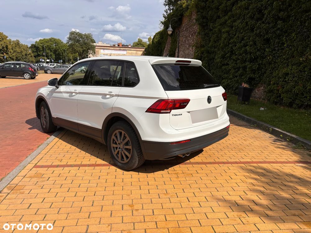 Volkswagen Tiguan - 5