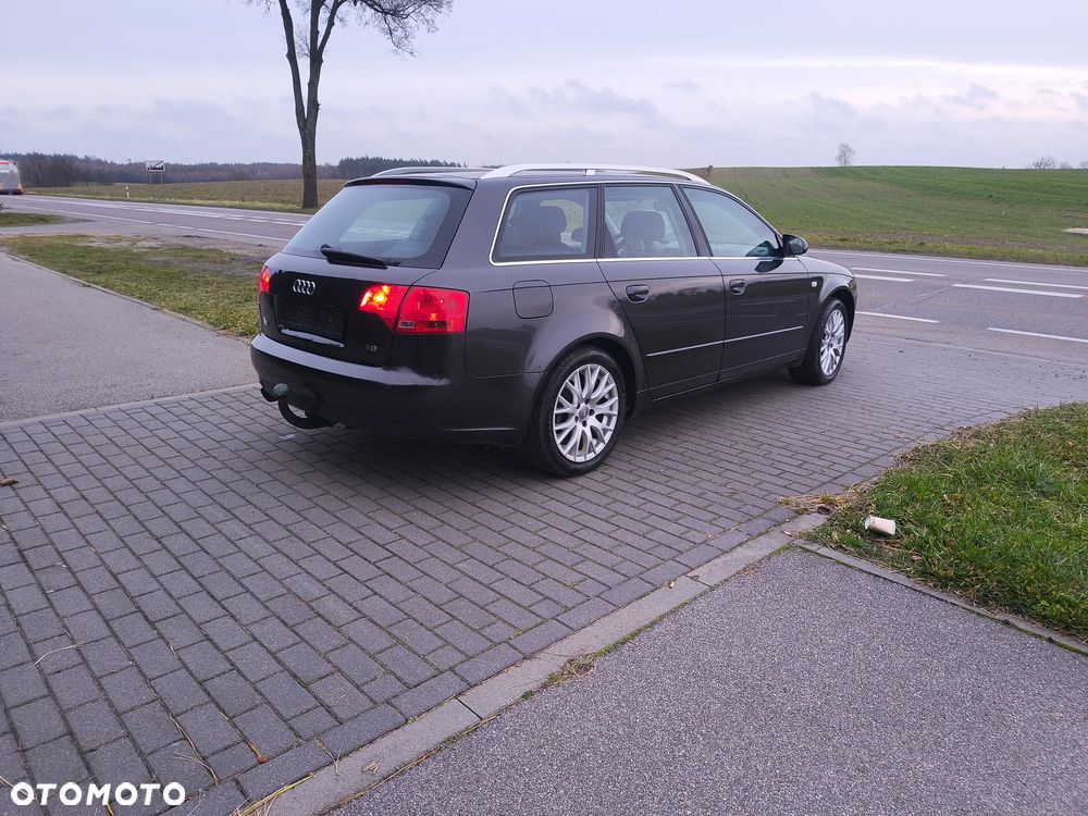 Audi A4 Avant - 10