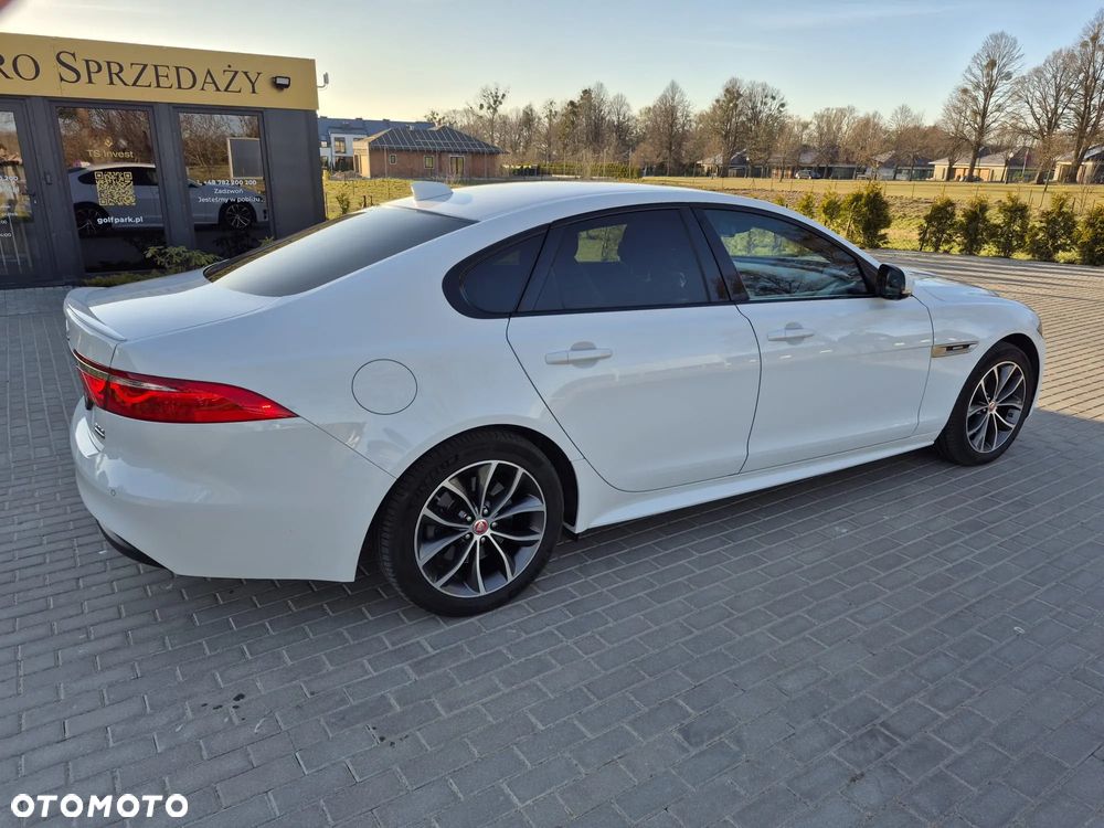 Jaguar XF 2.0 i4D AWD Prestige - 7