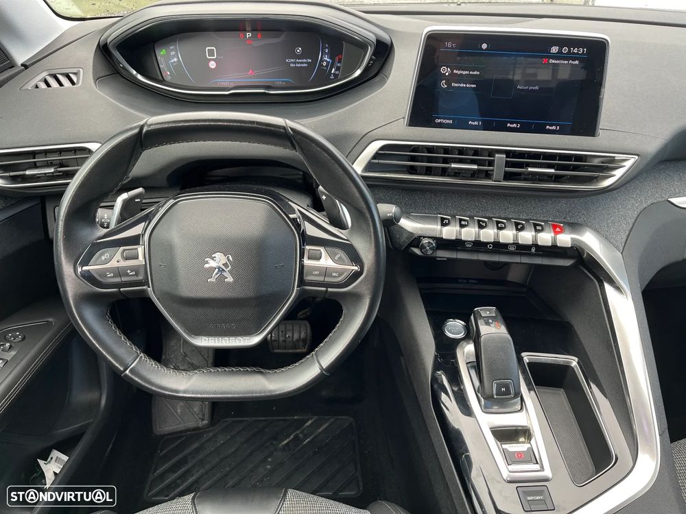 Peugeot 3008 1.2 PureTech Allure EAT6 - 12