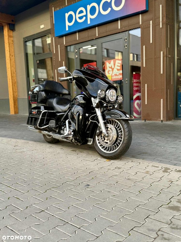 Harley-Davidson FLHTCU Ultra - 1