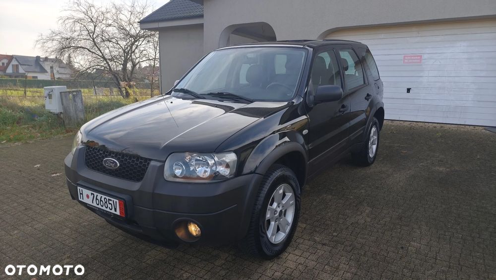 Ford Maverick Highclass - 35