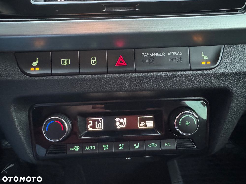 Skoda Fabia 1.0 Ambition - 17