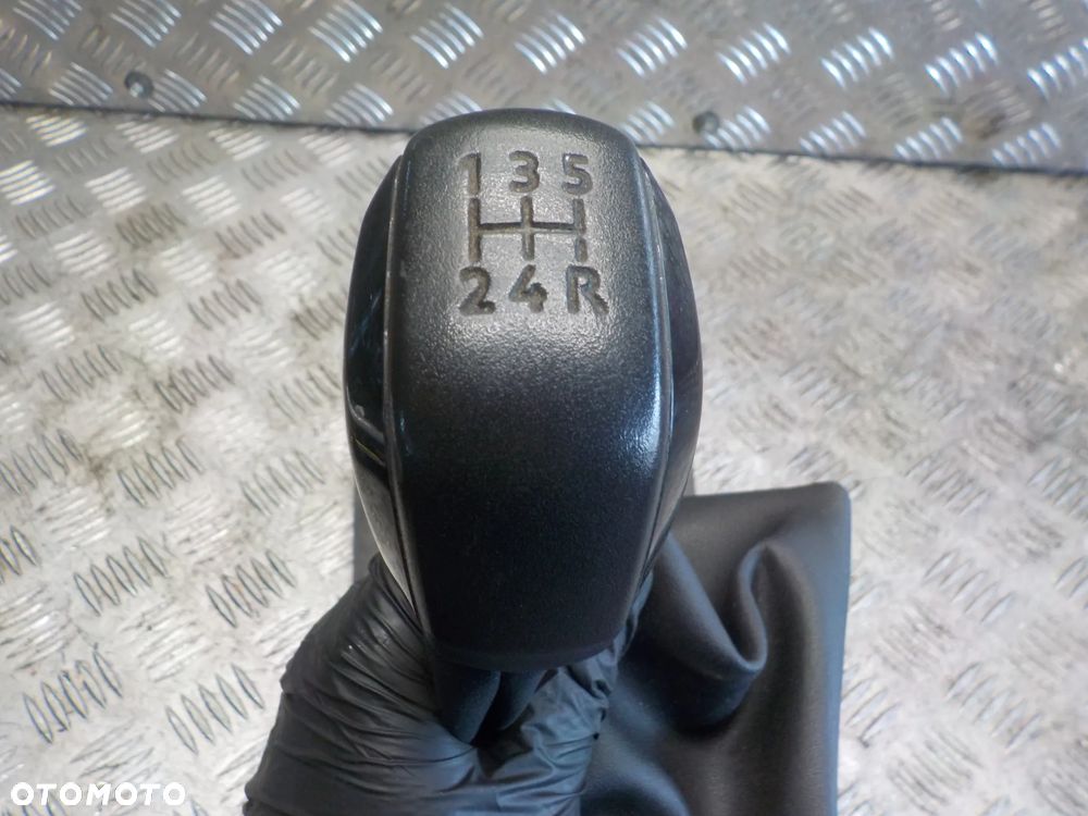 PEUGEOT 208 I LEWAREK ZMIANY BIEGÓW - 2