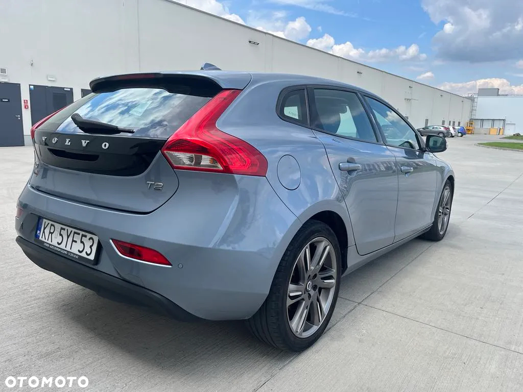 Volvo V40 T2 - 6