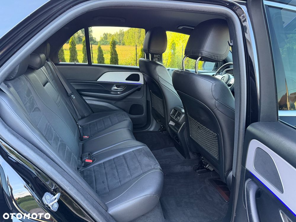 Mercedes-Benz GLE 300 d 4Matic 9G-TRONIC AMG Line - 25