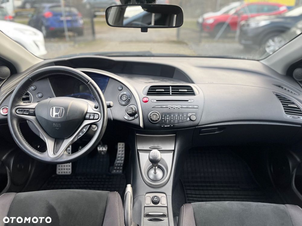 Honda Civic 1.4 i-VTEC Sport Black Edition - 17