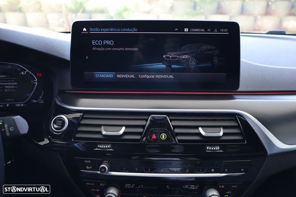 BMW 520 d Pack Desportivo M Auto - 35