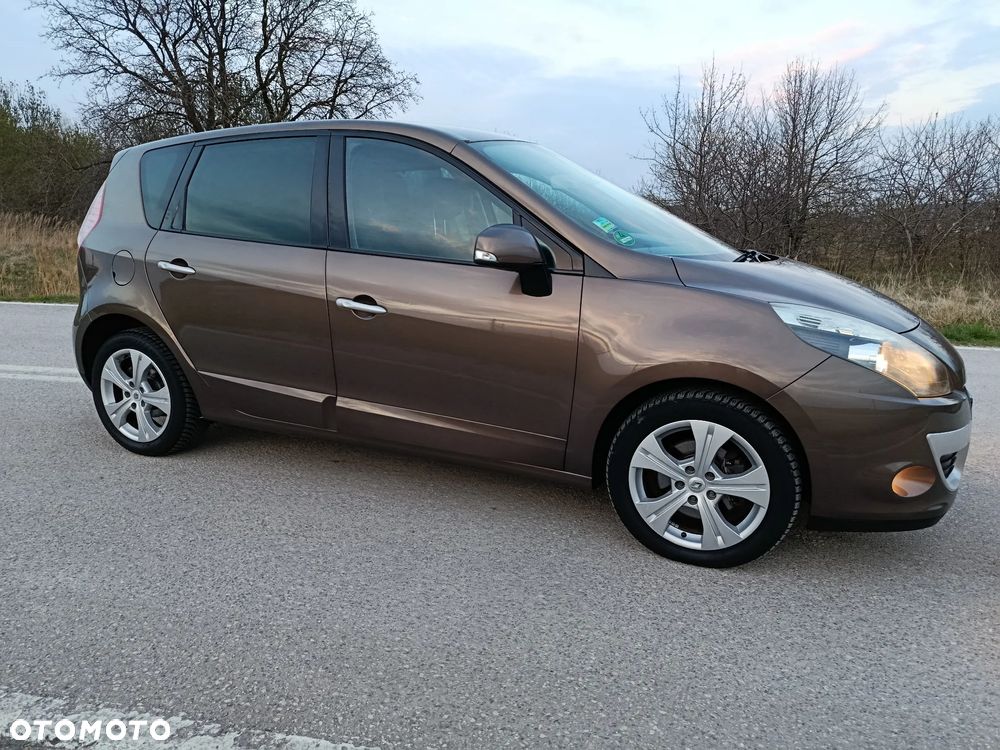 Renault Scenic 1.6 16V 110 Dynamique - 3