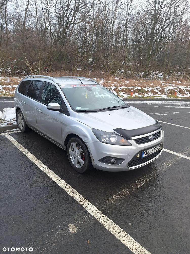 Ford Focus 2.0 16V Trend - 12