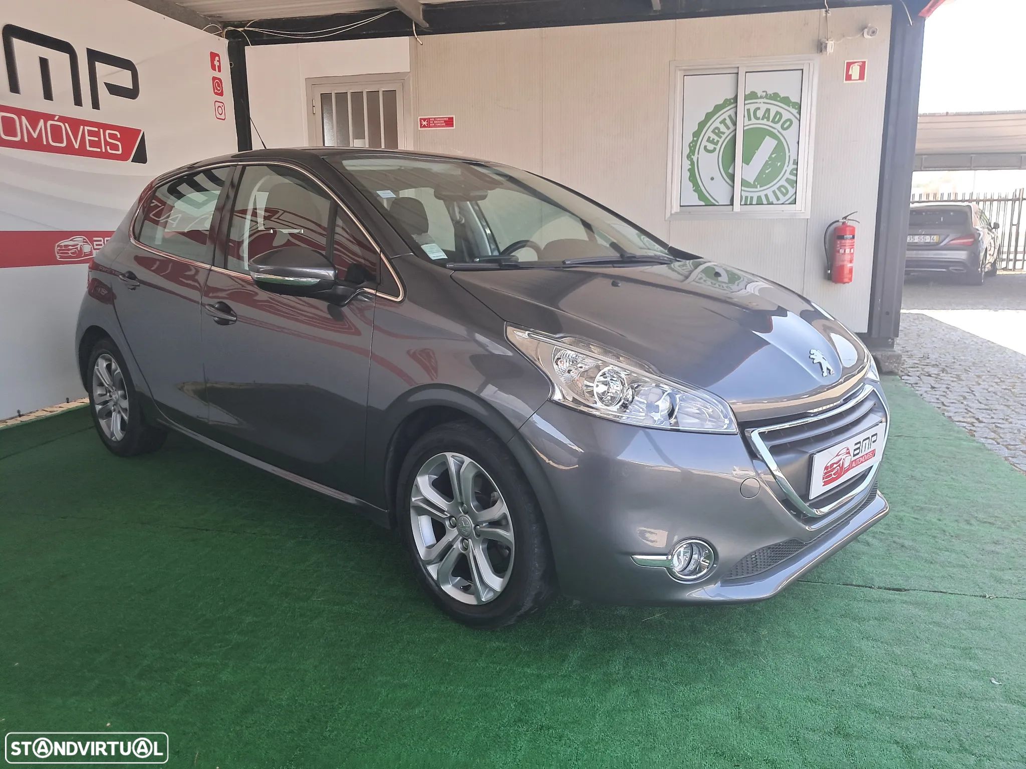 Peugeot 208 1.2 PureTech Allure - 1