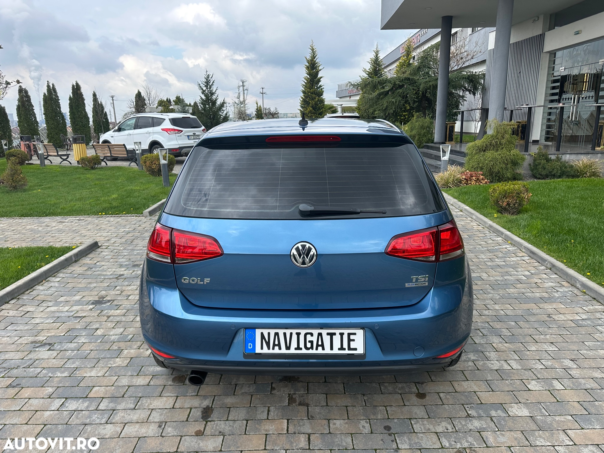 Volkswagen Golf 1.2 TSI BlueMotion Technology DSG Comfortline - 5