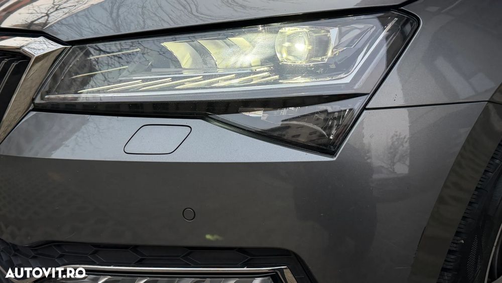 Skoda Superb 2.0 TDI DSG Style - 6