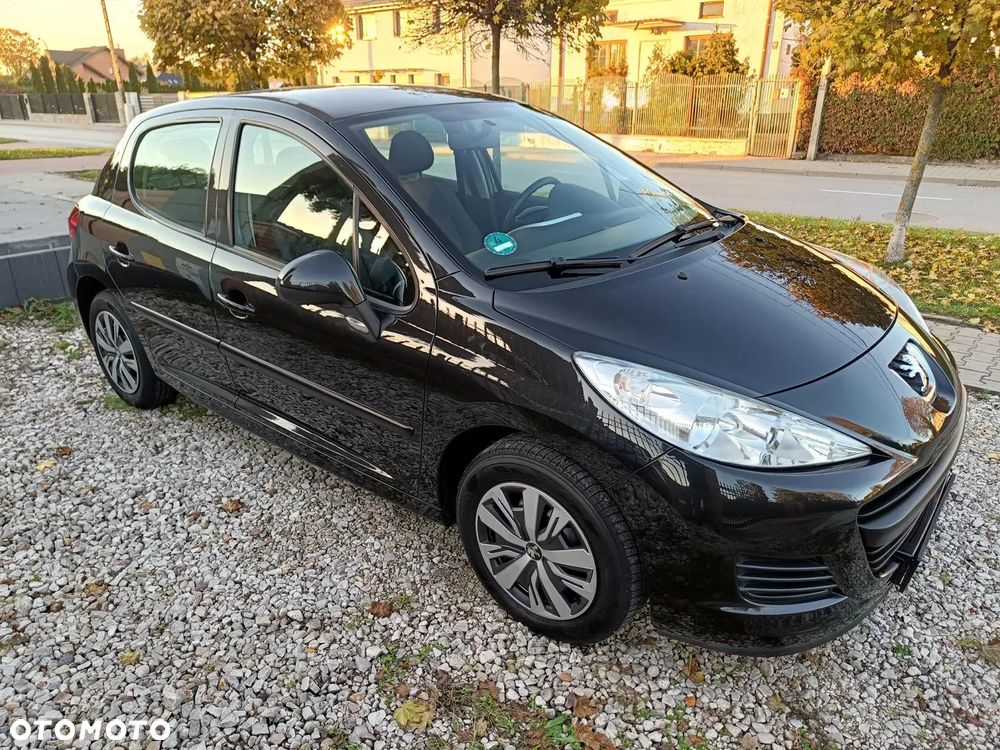 Peugeot 207 - 10