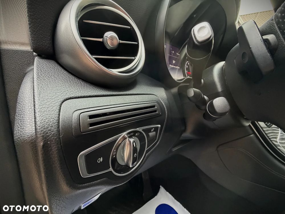 Mercedes-Benz GLC - 35