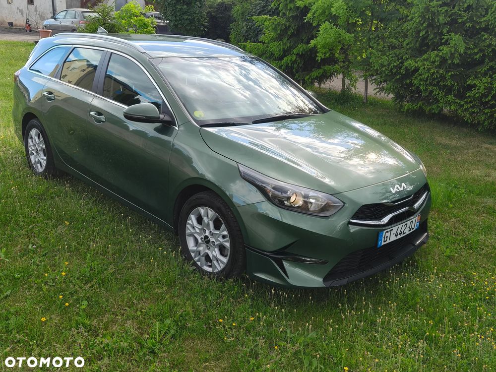 Kia Ceed 1.6 CRDi (48V Mild-Hybrid) Vision - 1