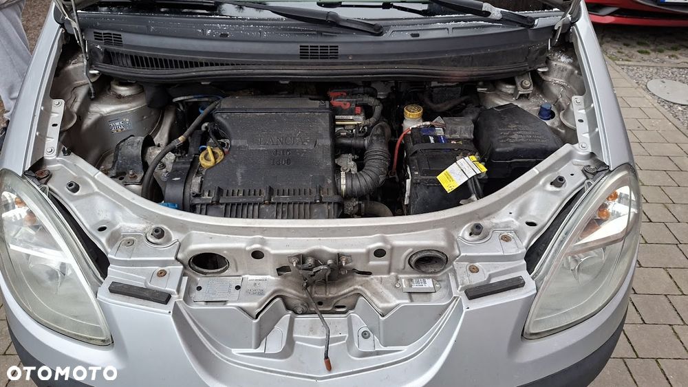 Lancia Musa 1.4 16v Platinum - 13