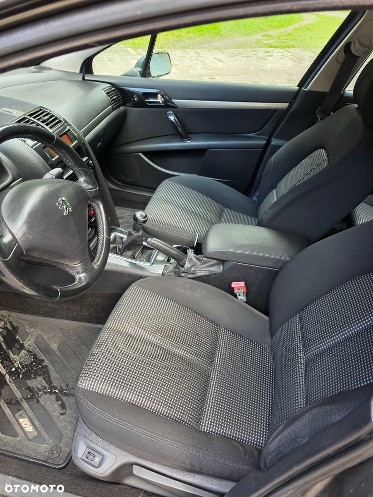 Peugeot 407 - 4