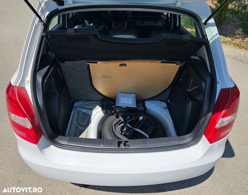 Skoda Fabia 1.2 HTP Fresh - 13