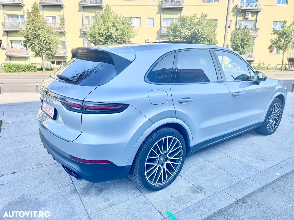 Porsche Cayenne S - 14