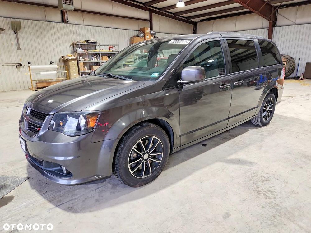 Dodge Grand Caravan 3.6 R/T - 25