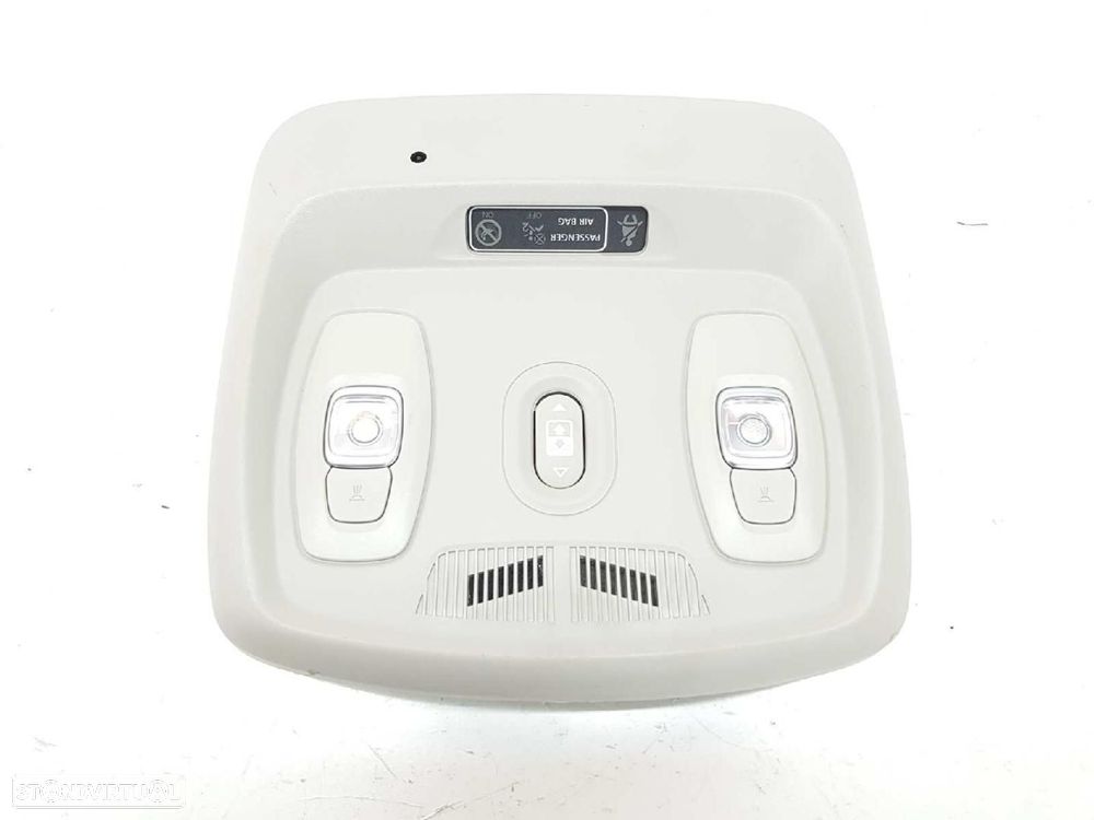 LUZ INTERIOR RENAULT KADJAR - 1