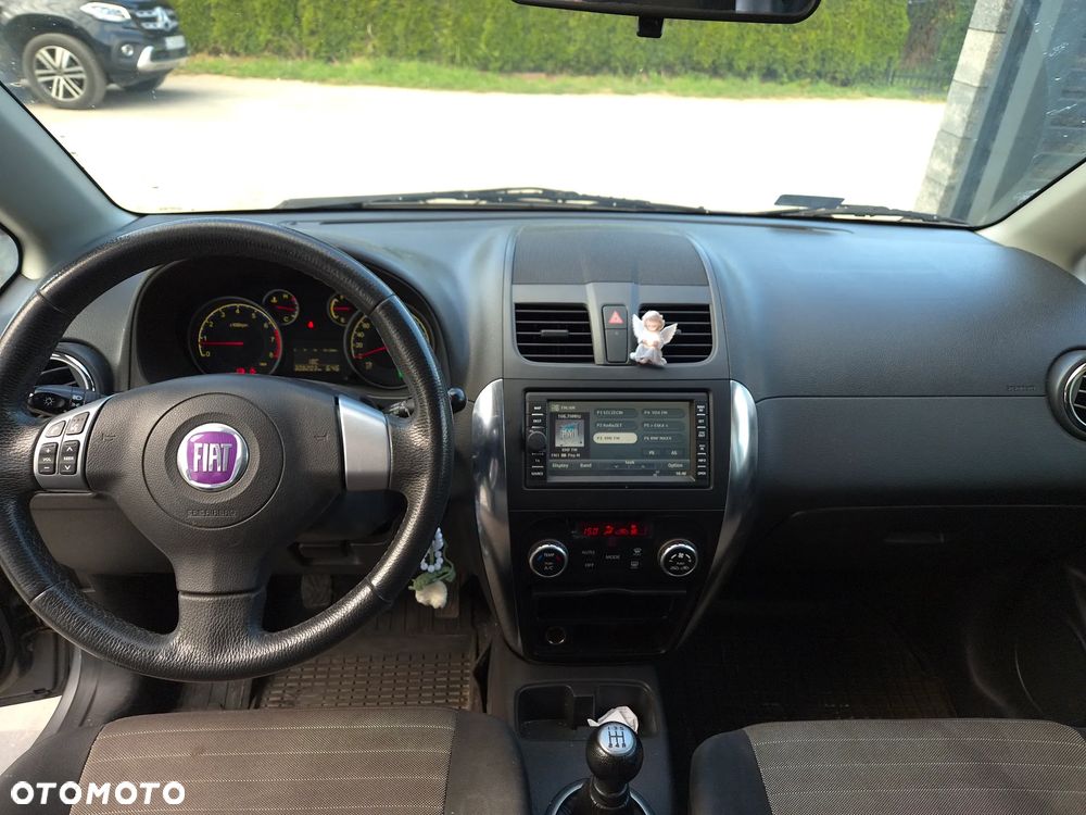 Fiat Sedici 1.6 16V 4x4 Emotion - 8