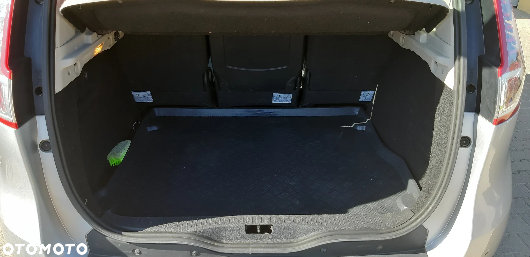 Renault Scenic 1.6 dCi Energy Bose Edition S&S - 2
