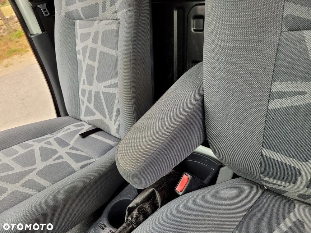 Ford Transit Connect - 20