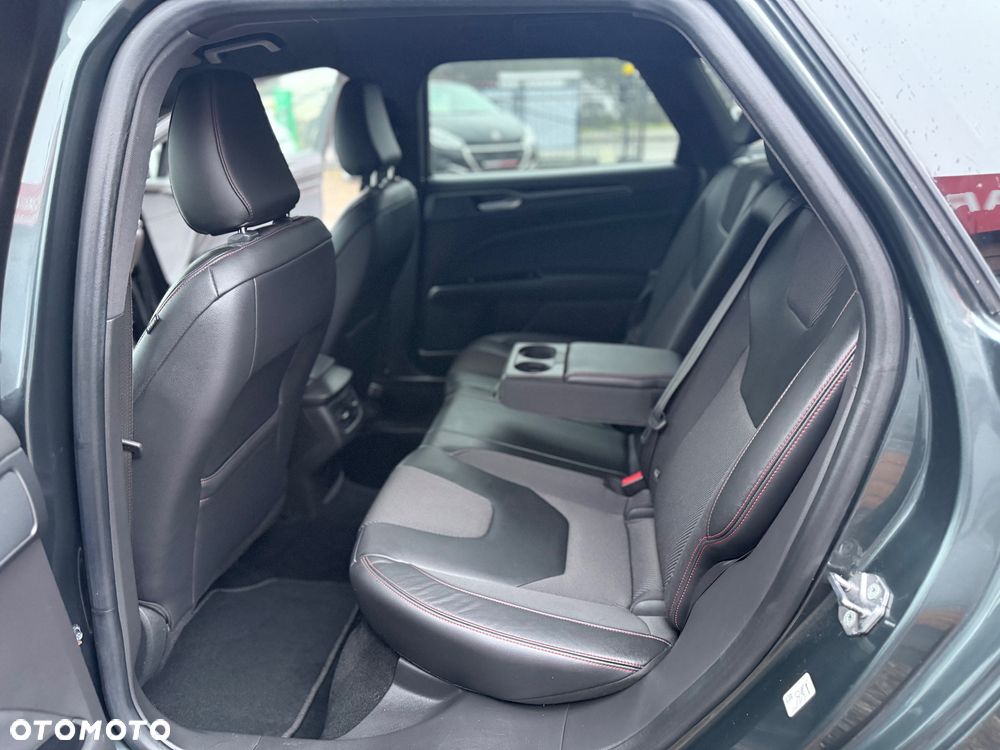 Ford Mondeo 2.0 TDCi ST-Line X - 38