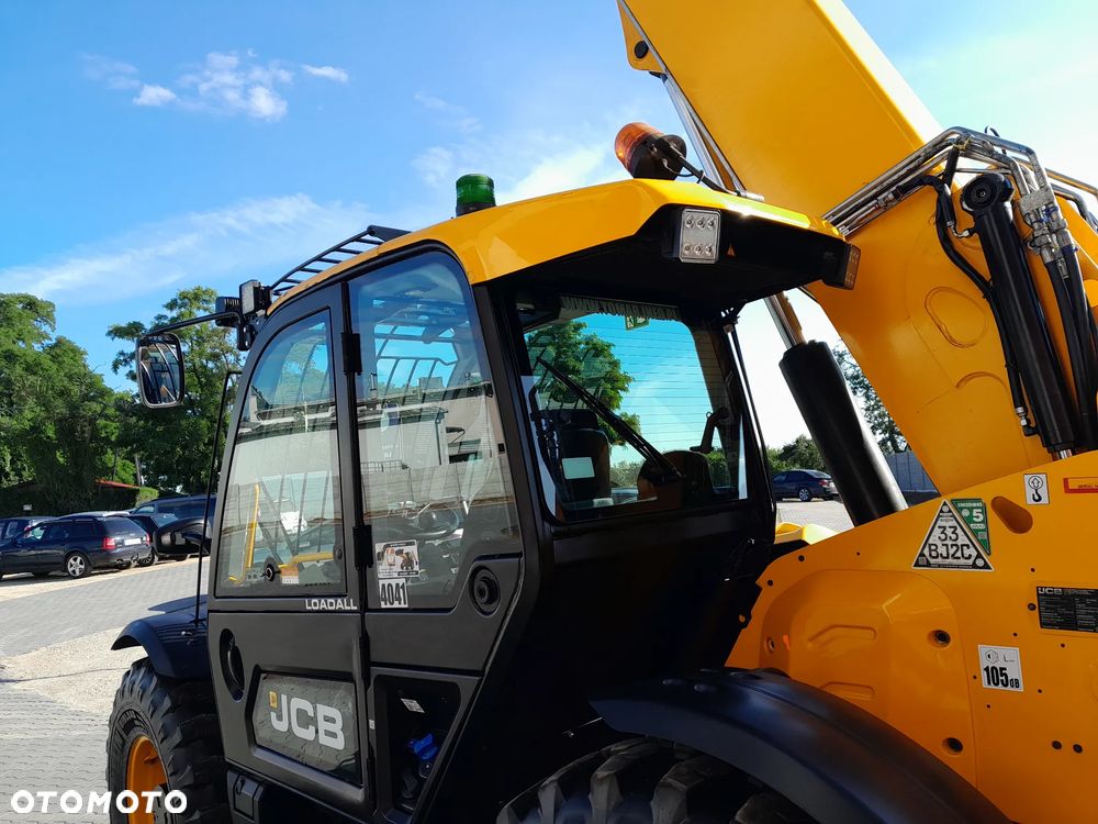 JCB 560-80 2023R agri - 16