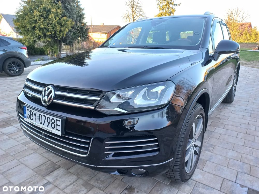 Volkswagen Touareg - 1