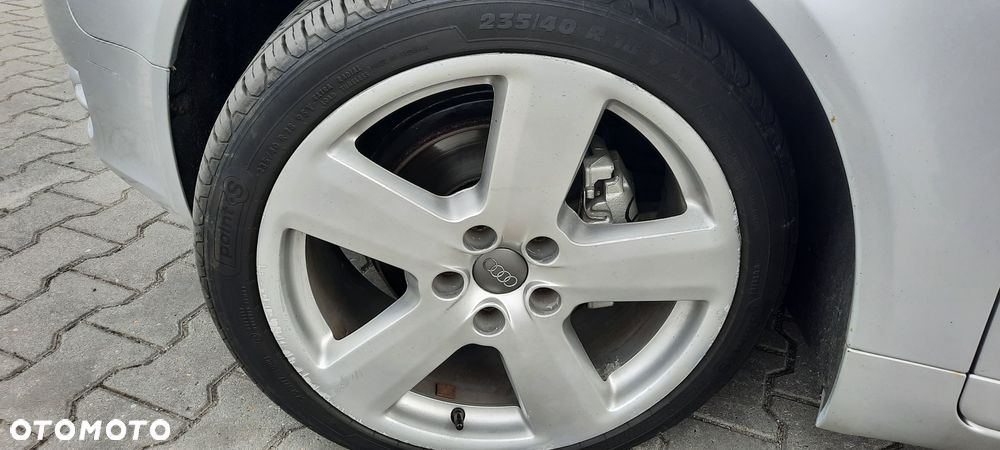 Audi A4 Avant 2.0 TDI - 14