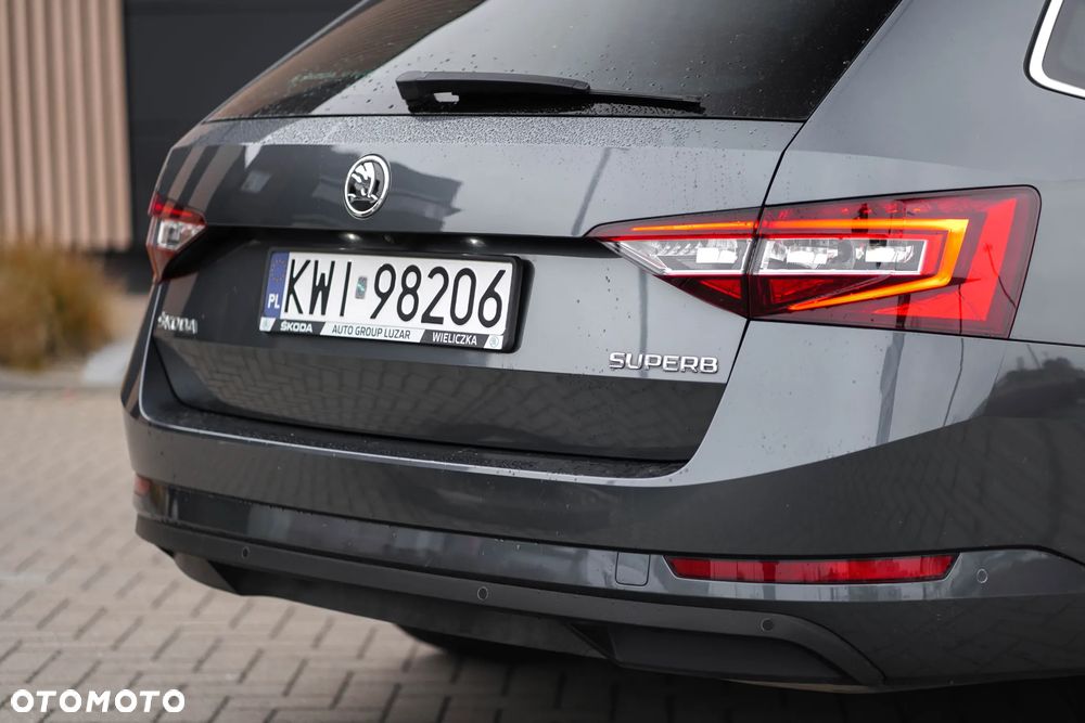 Skoda Superb 2.0 TDI SCR Style DSG - 18