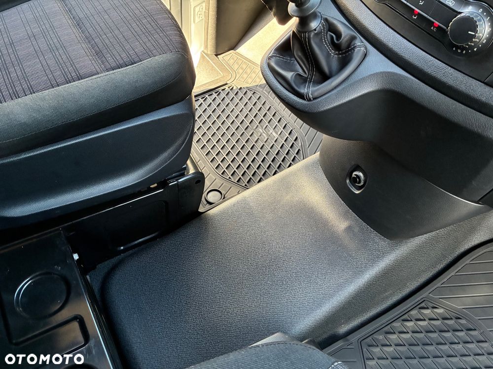 Mercedes-Benz vito - 24