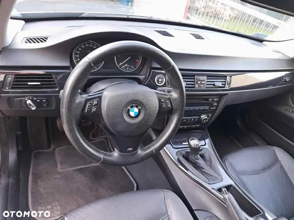 BMW Seria 3 320d - 14