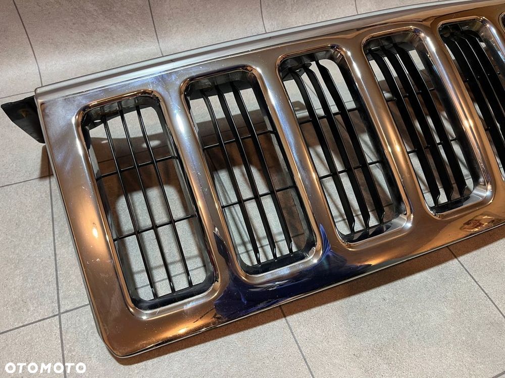 JEEP COMMANDER XK XH ATRAPA GRIL ORYGINAŁ ŁADNY STAN - 8