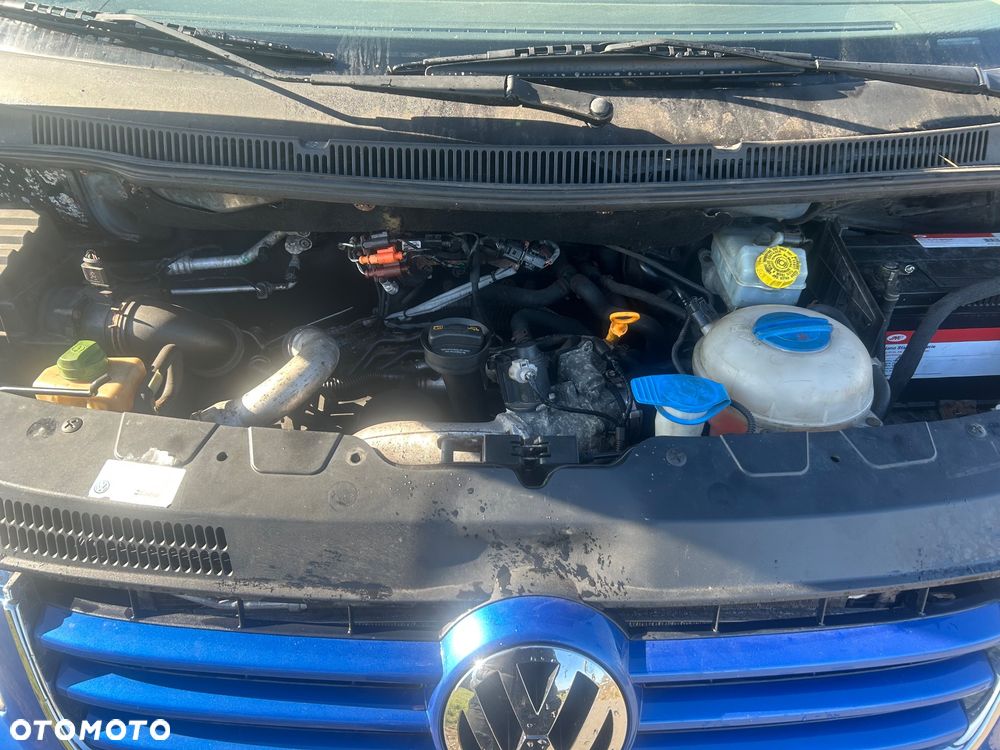 Volkswagen Multivan - 2