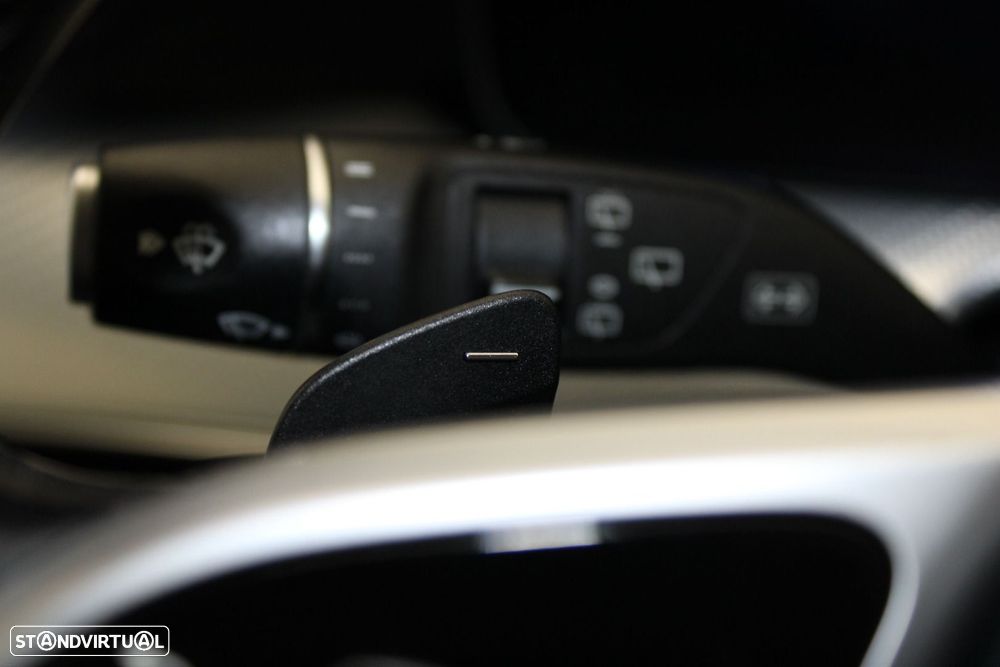 Mercedes-Benz E 300 de Avantgarde - 13