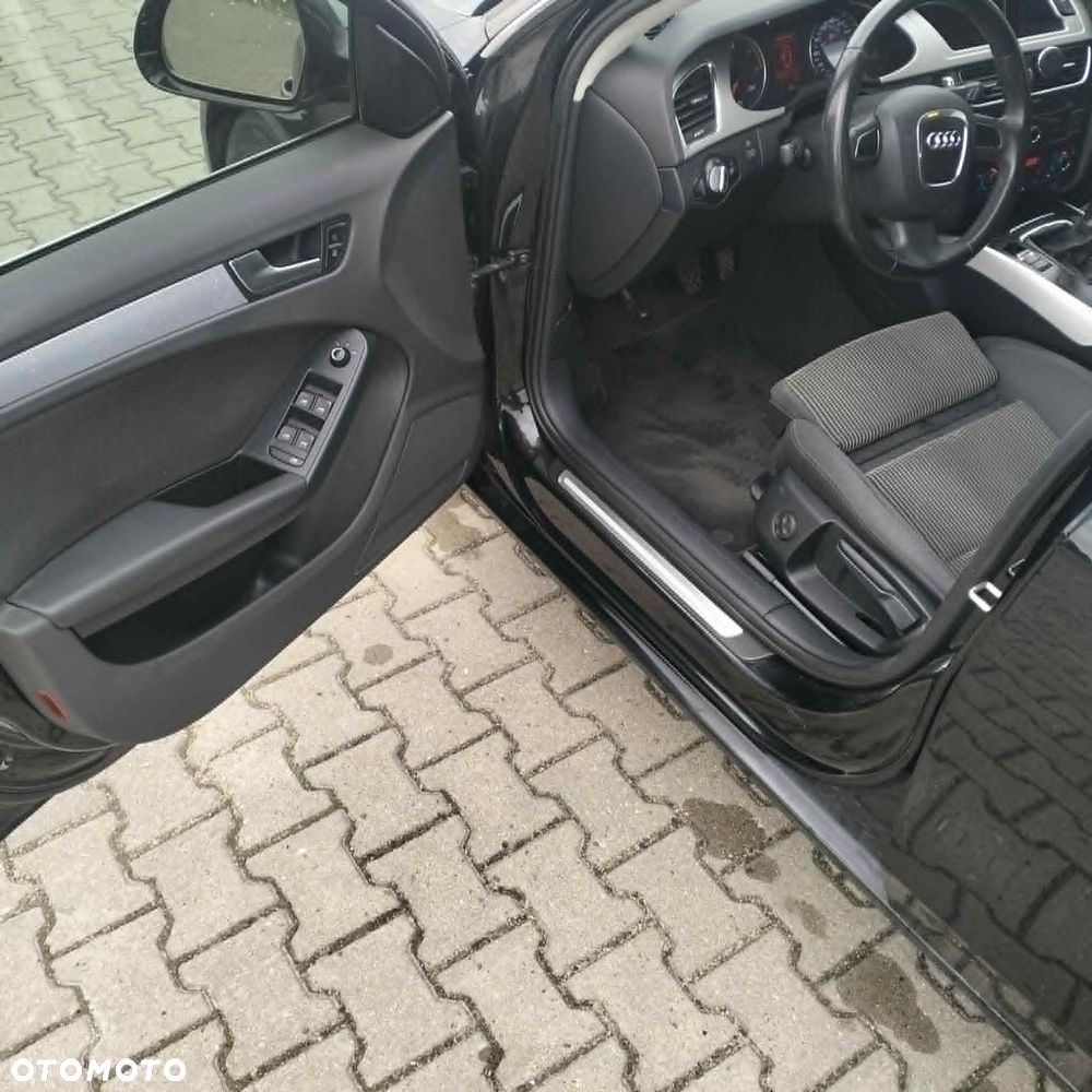 Audi A4 Avant 2.0 TDI DPF Ambition - 13