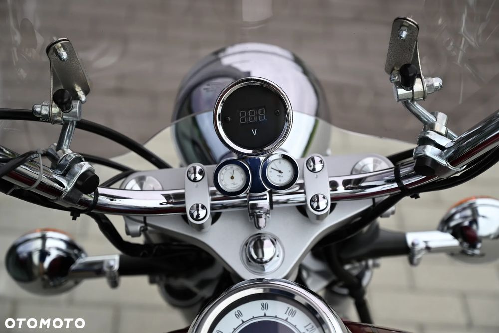 Yamaha XVS - 17