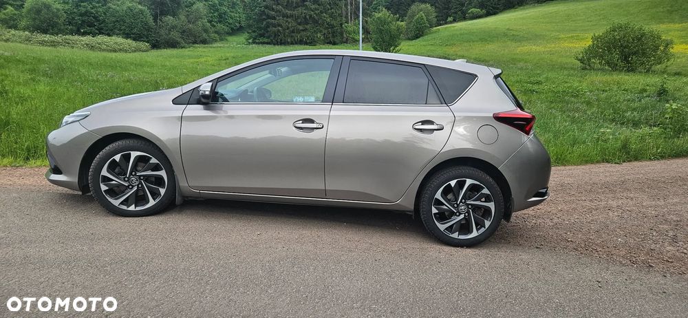 Toyota Auris 1.2 T Dynamic - 3