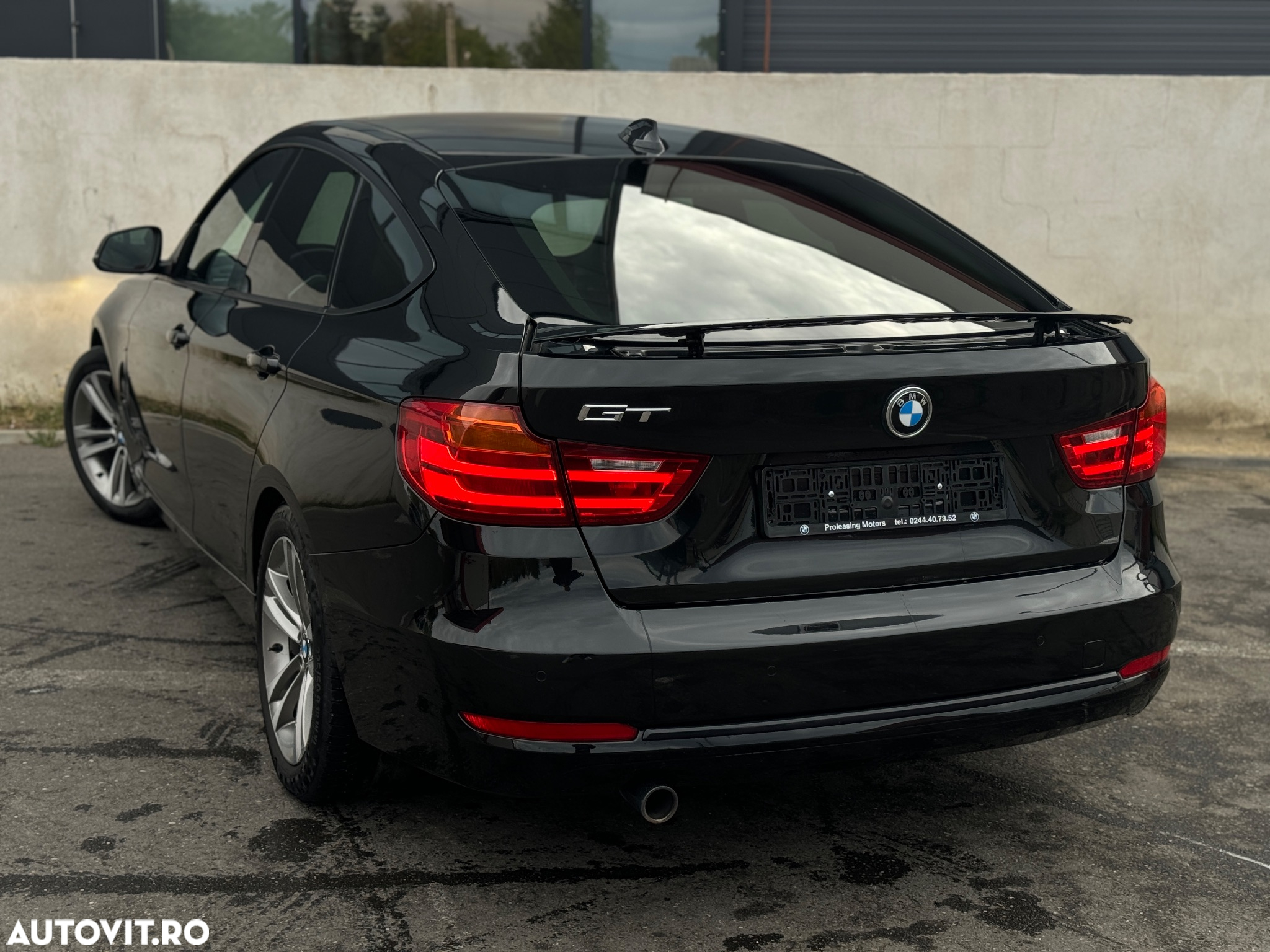 BMW Seria 3 318d Sport Line Shadow - 3