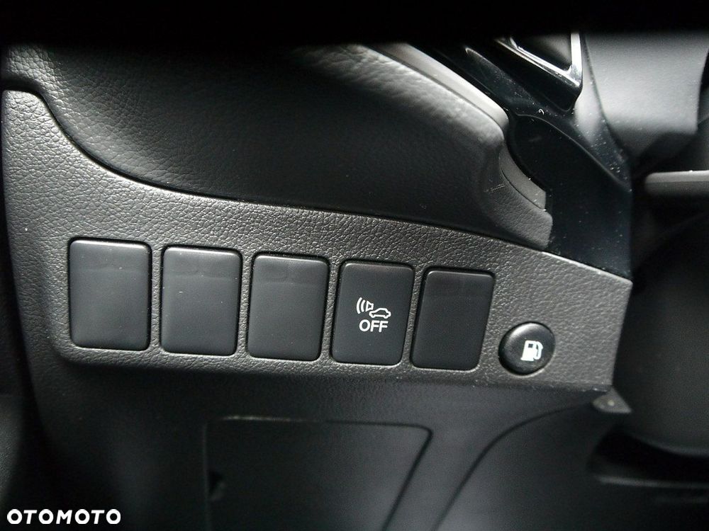 Mitsubishi Outlander - 38