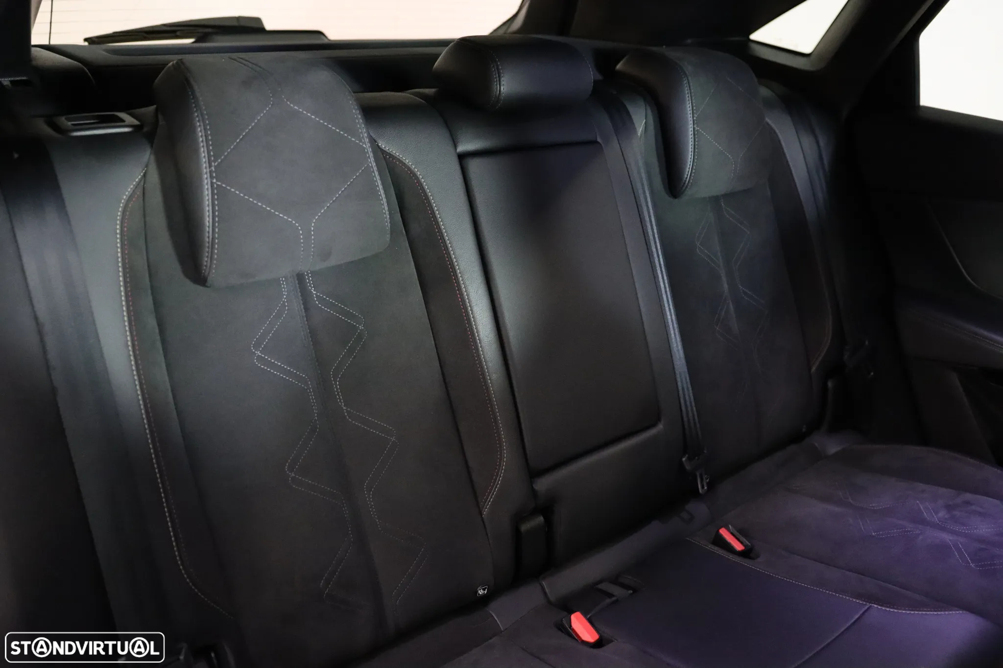 DS DS7 Crossback 1.5 BlueHDi Performance Line EAT8 - 21