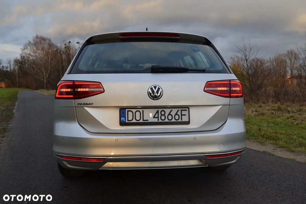 Volkswagen Passat 2.0 TDI (BlueMotion Technology) Highline - 6