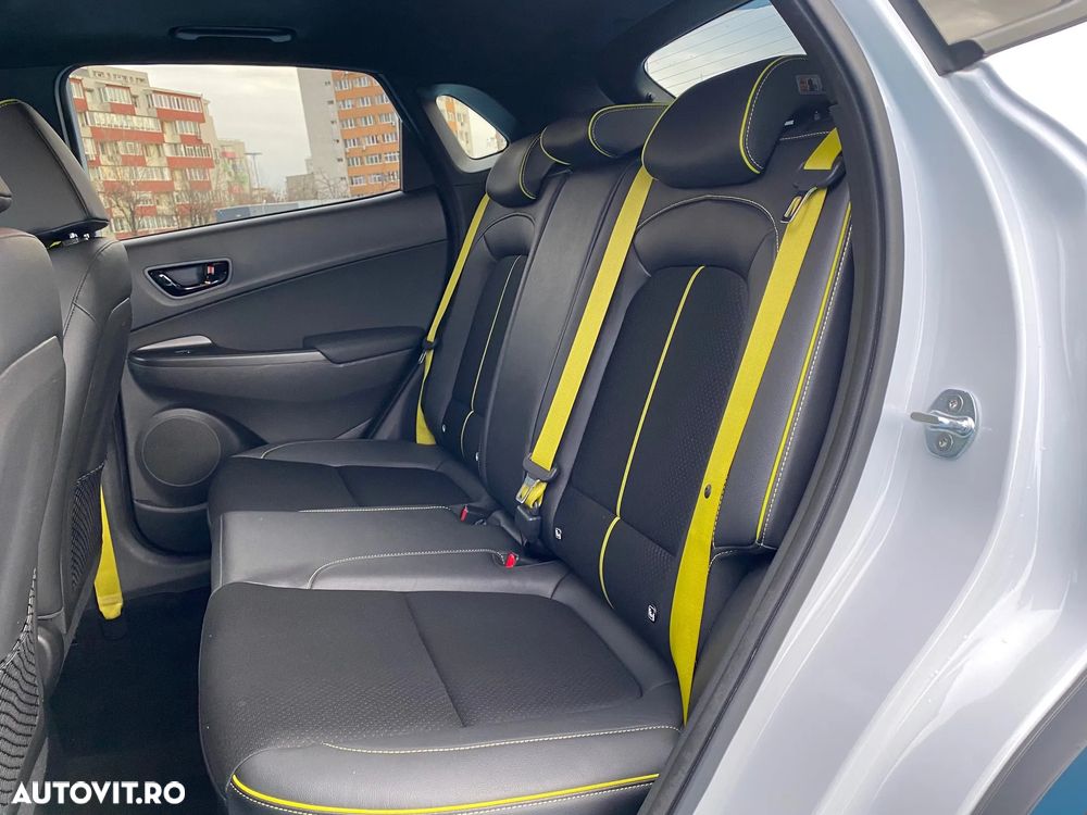 Hyundai KONA 1.6 GDI DCT Premium - 27